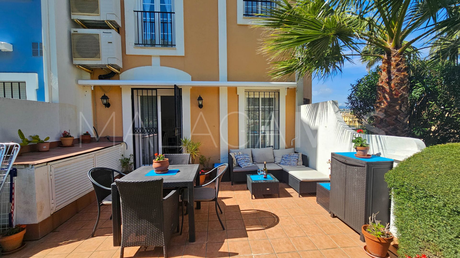 Doppelhaushälfte for sale in Casares Playa