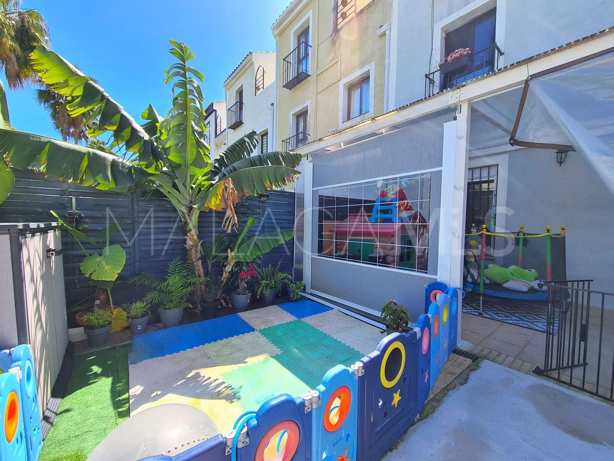Radhus for sale in Bahia de Casares