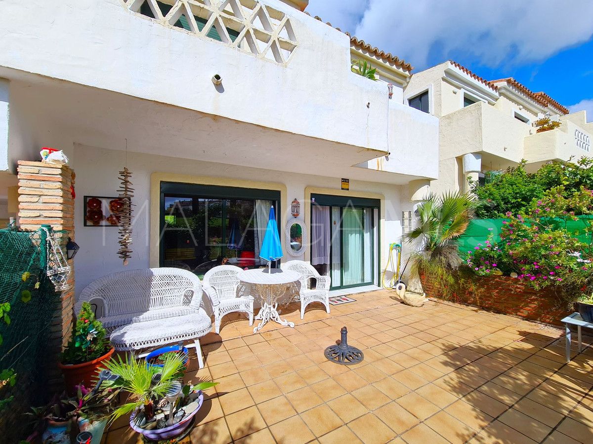 Maison de ville for sale in La Duquesa Golf