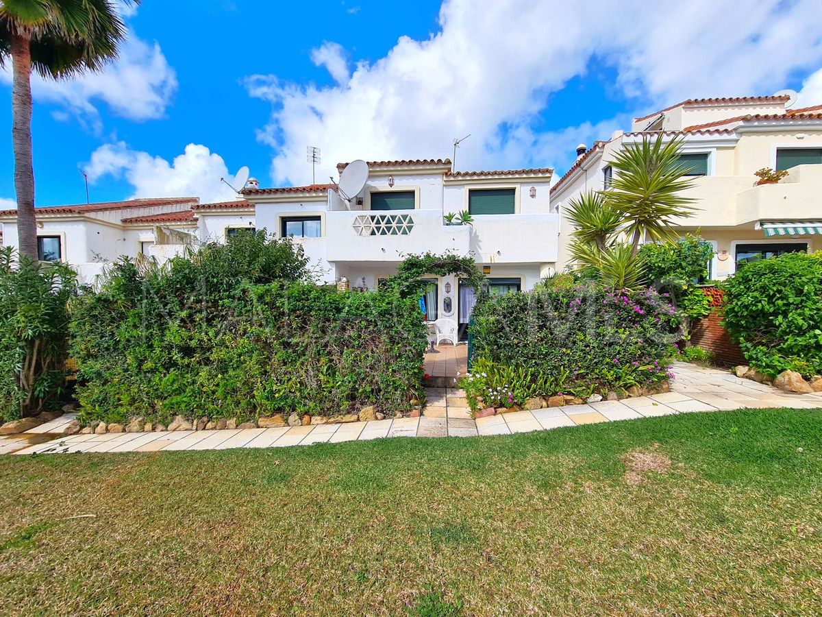 Maison de ville for sale in La Duquesa Golf