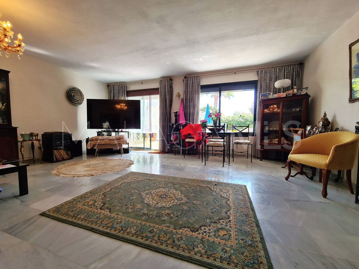 Maison de ville for sale in La Duquesa Golf