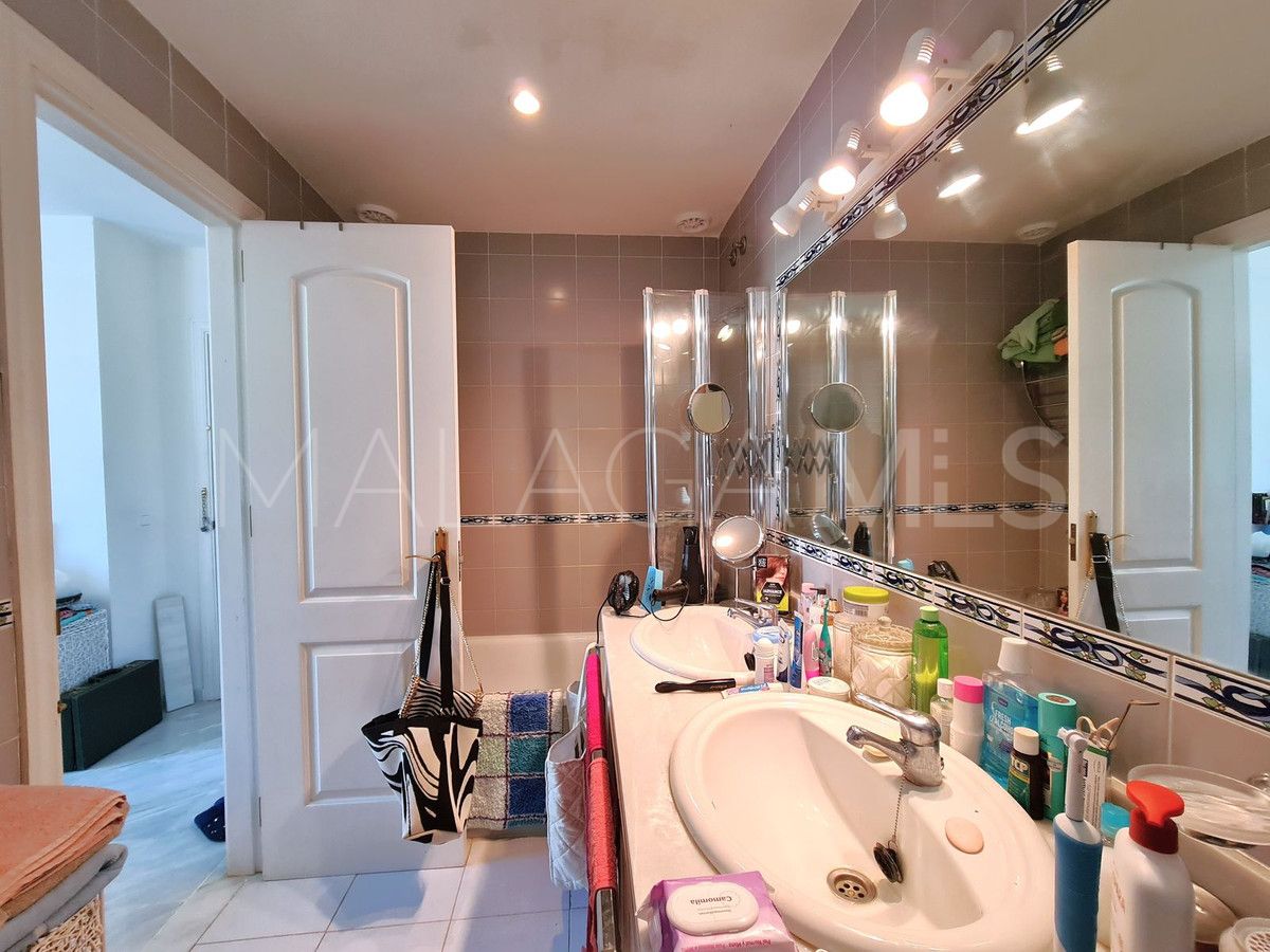 Maison de ville for sale in La Duquesa Golf