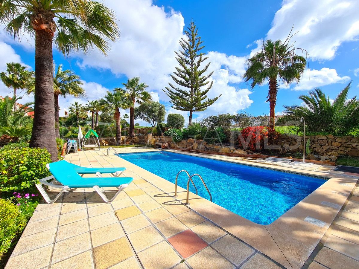 Maison de ville for sale in La Duquesa Golf