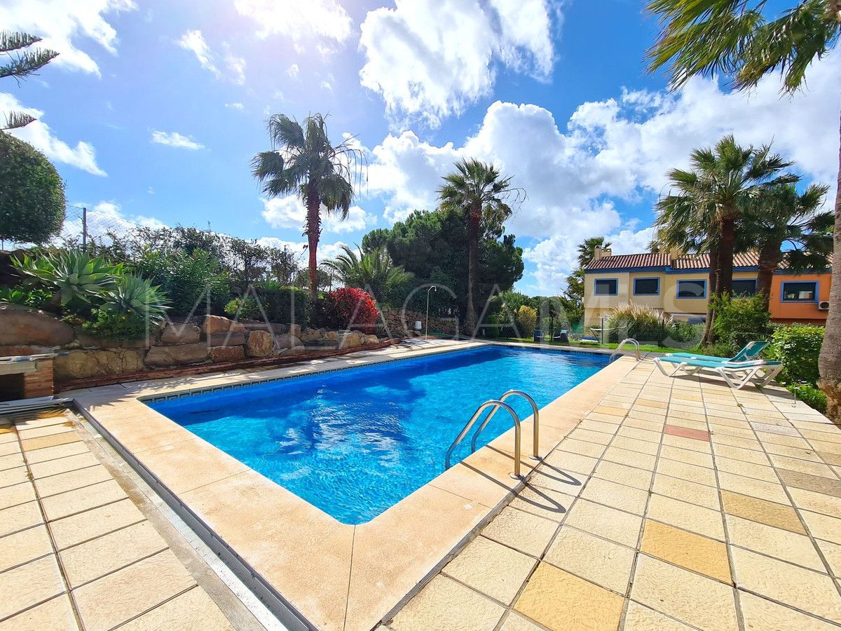 Maison de ville for sale in La Duquesa Golf