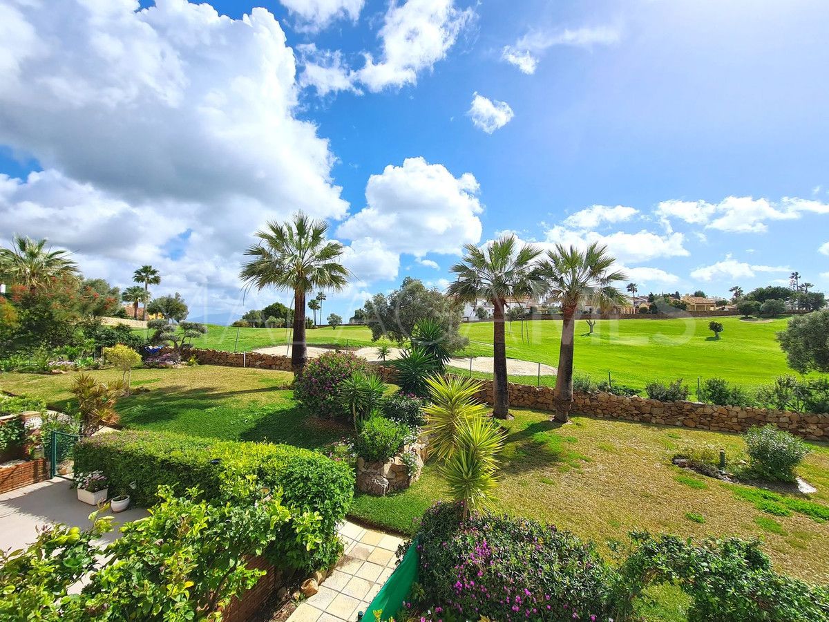 Maison de ville for sale in La Duquesa Golf