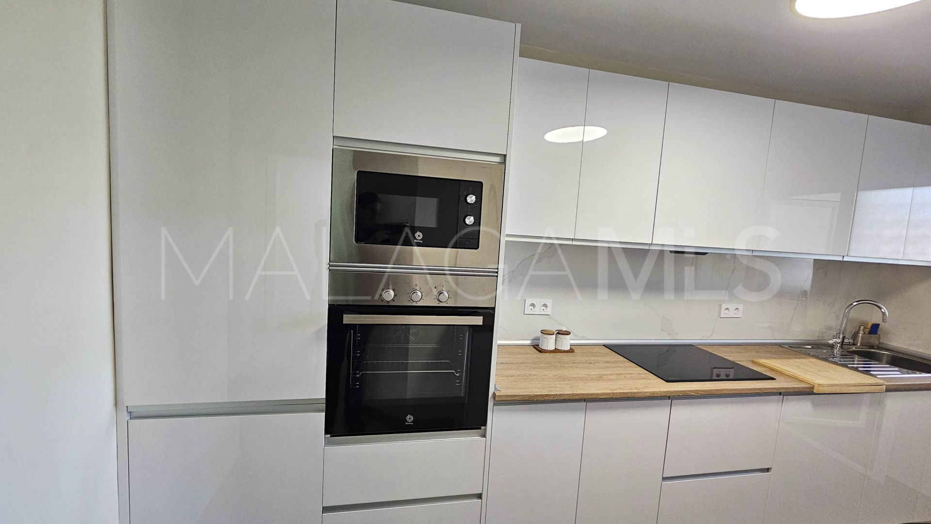 Ático for sale in Sabinillas de 3 bedrooms