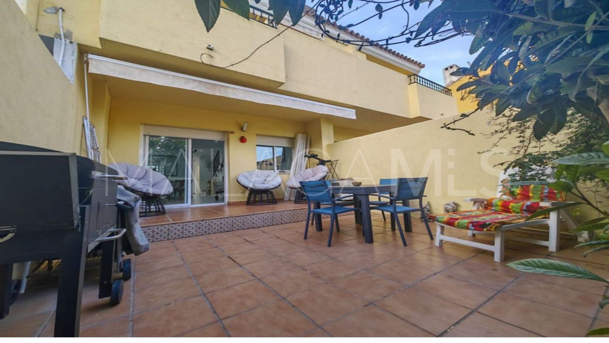 Doppelhaushälfte for sale in La Alberdina