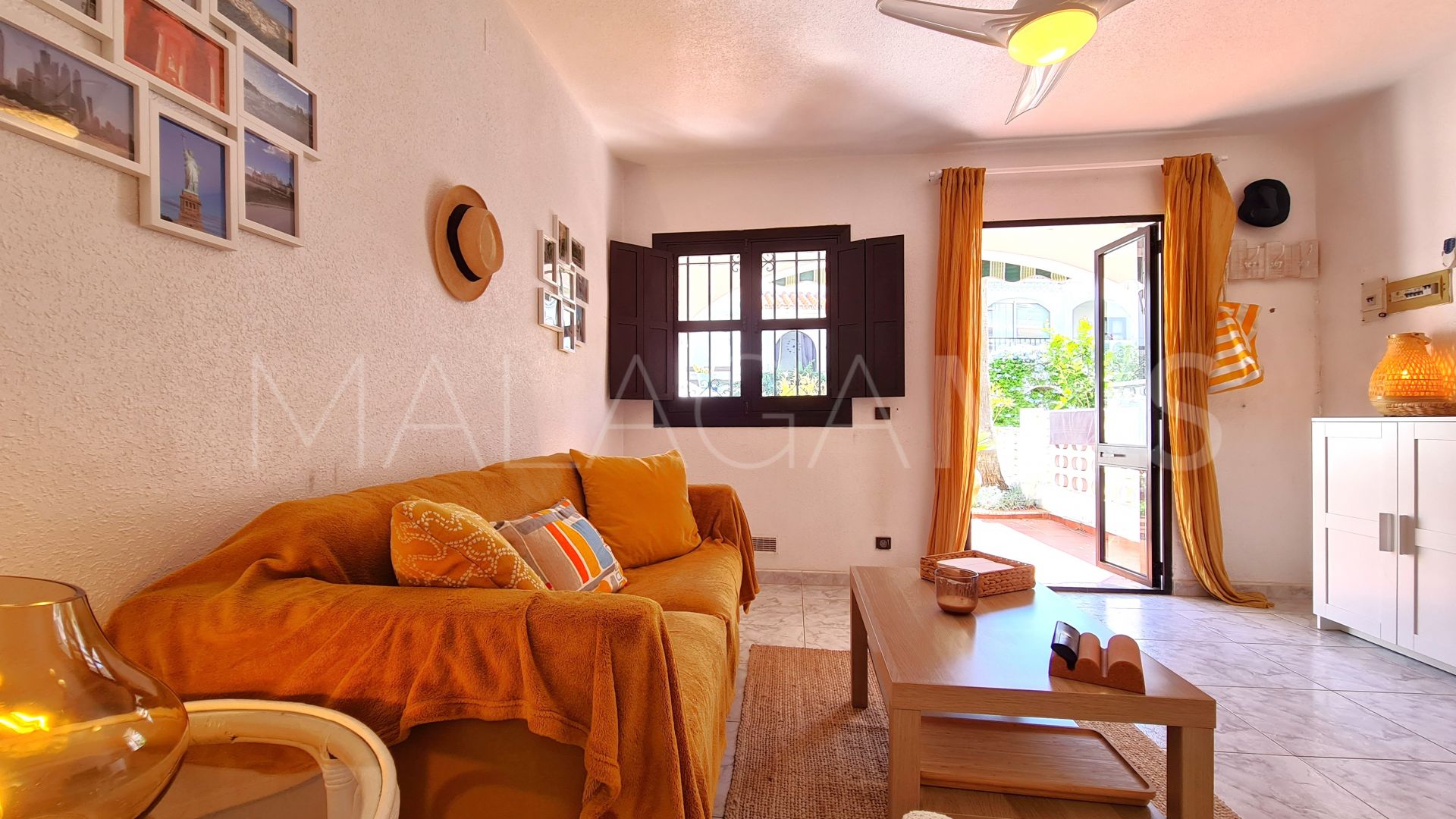 Semi detached house with 2 bedrooms for sale in Playa Paraiso