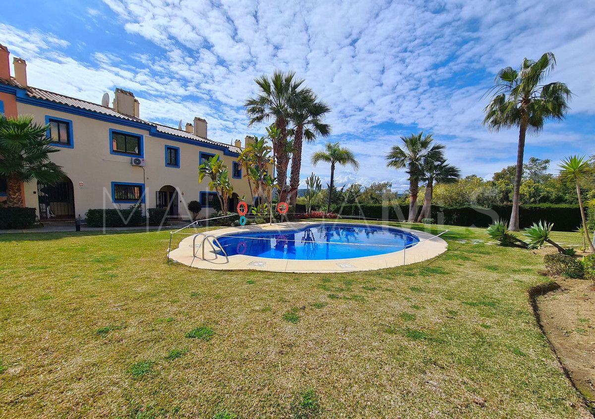 Maison jumelée for sale in La Duquesa Golf