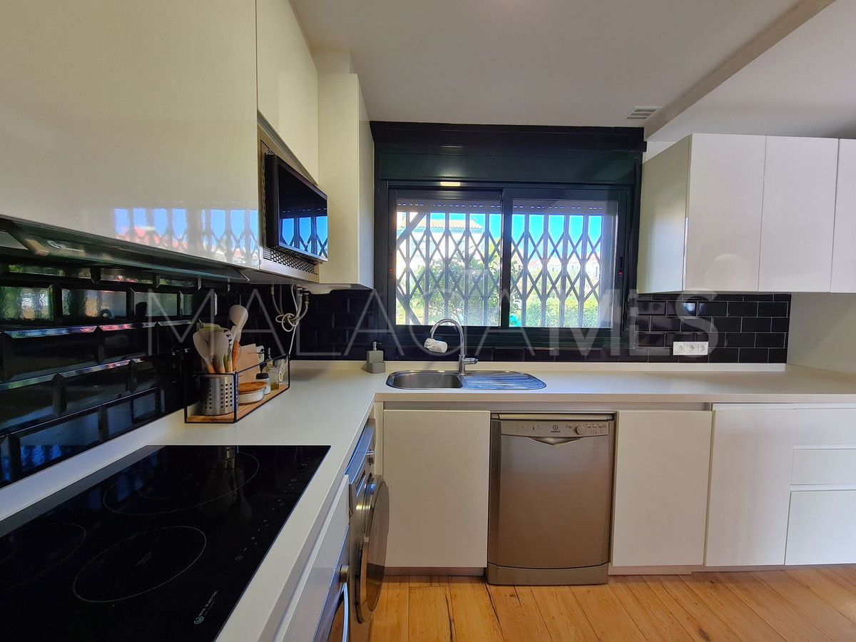 Maison jumelée for sale in La Duquesa Golf
