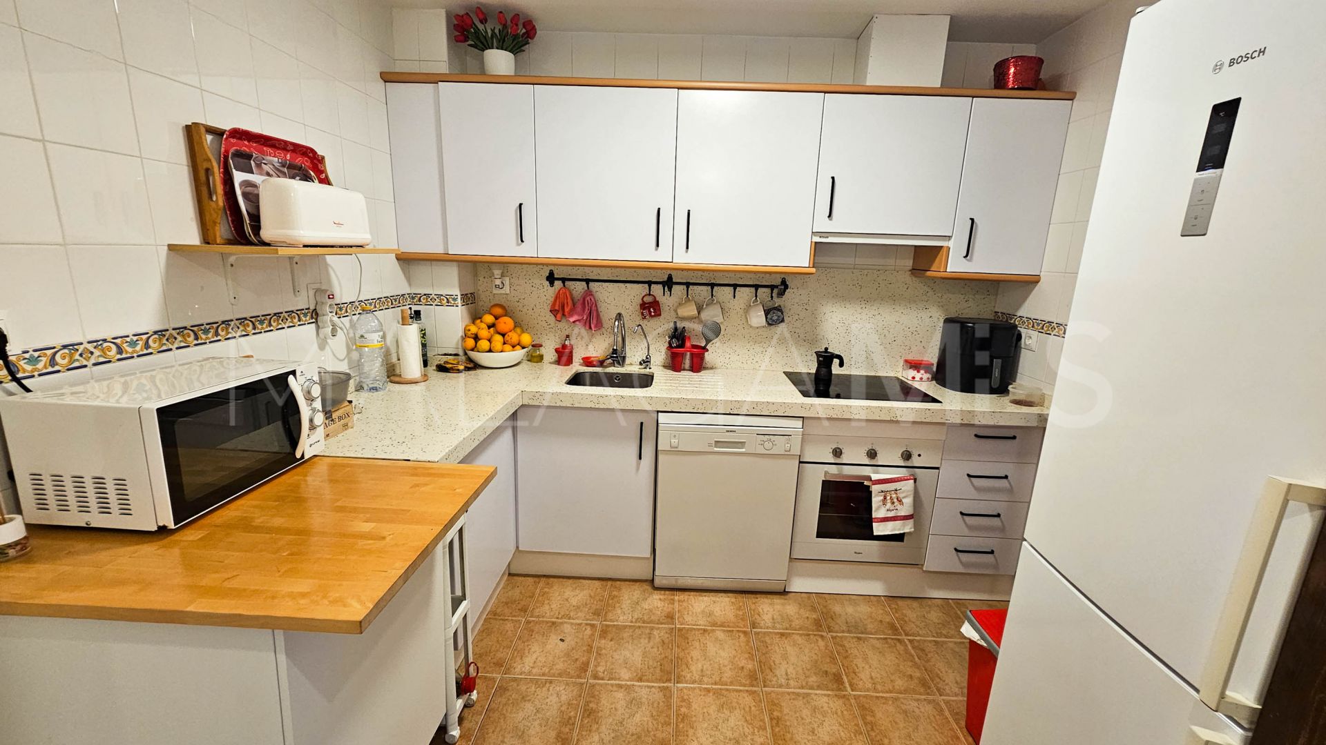 Markplanslägenhet for sale in Bahia de Casares