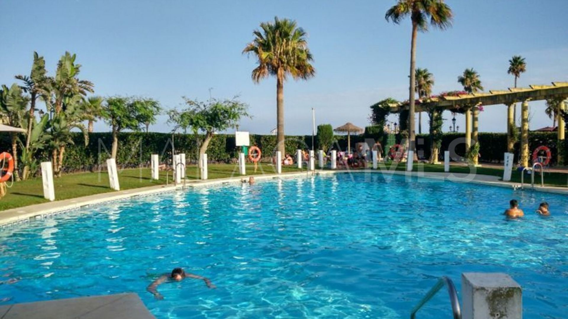 Apartment for sale in Sabinillas with 2 bedrooms