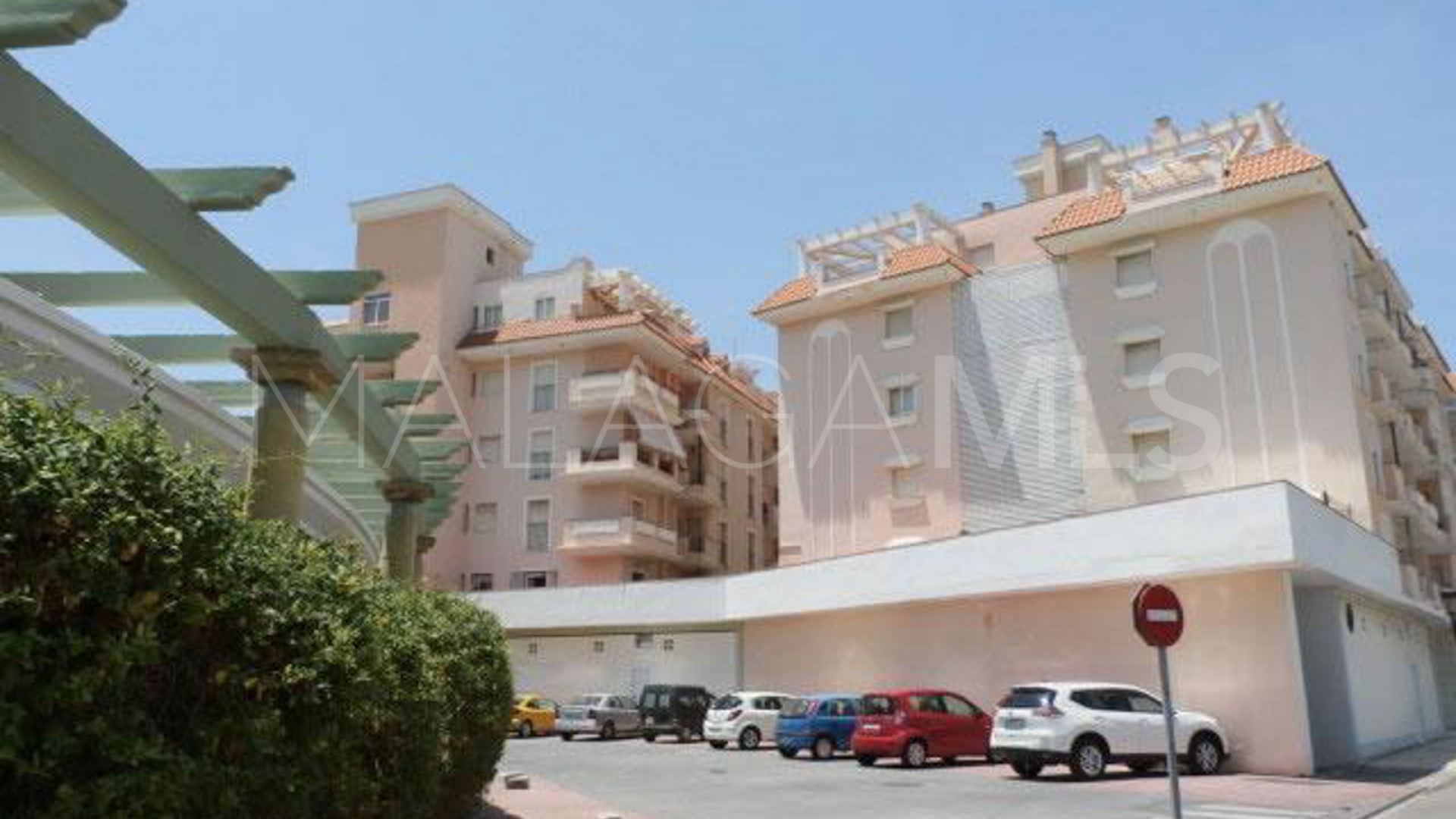 Apartment for sale in Sabinillas with 2 bedrooms