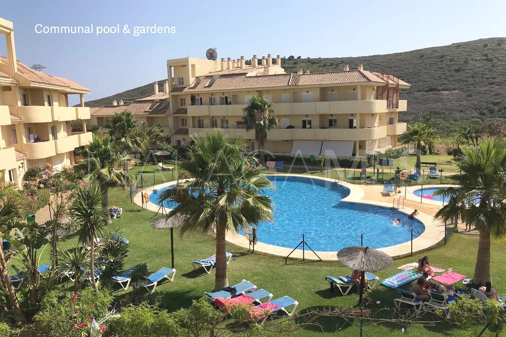 For sale ground floor apartment with 2 bedrooms in La Duquesa