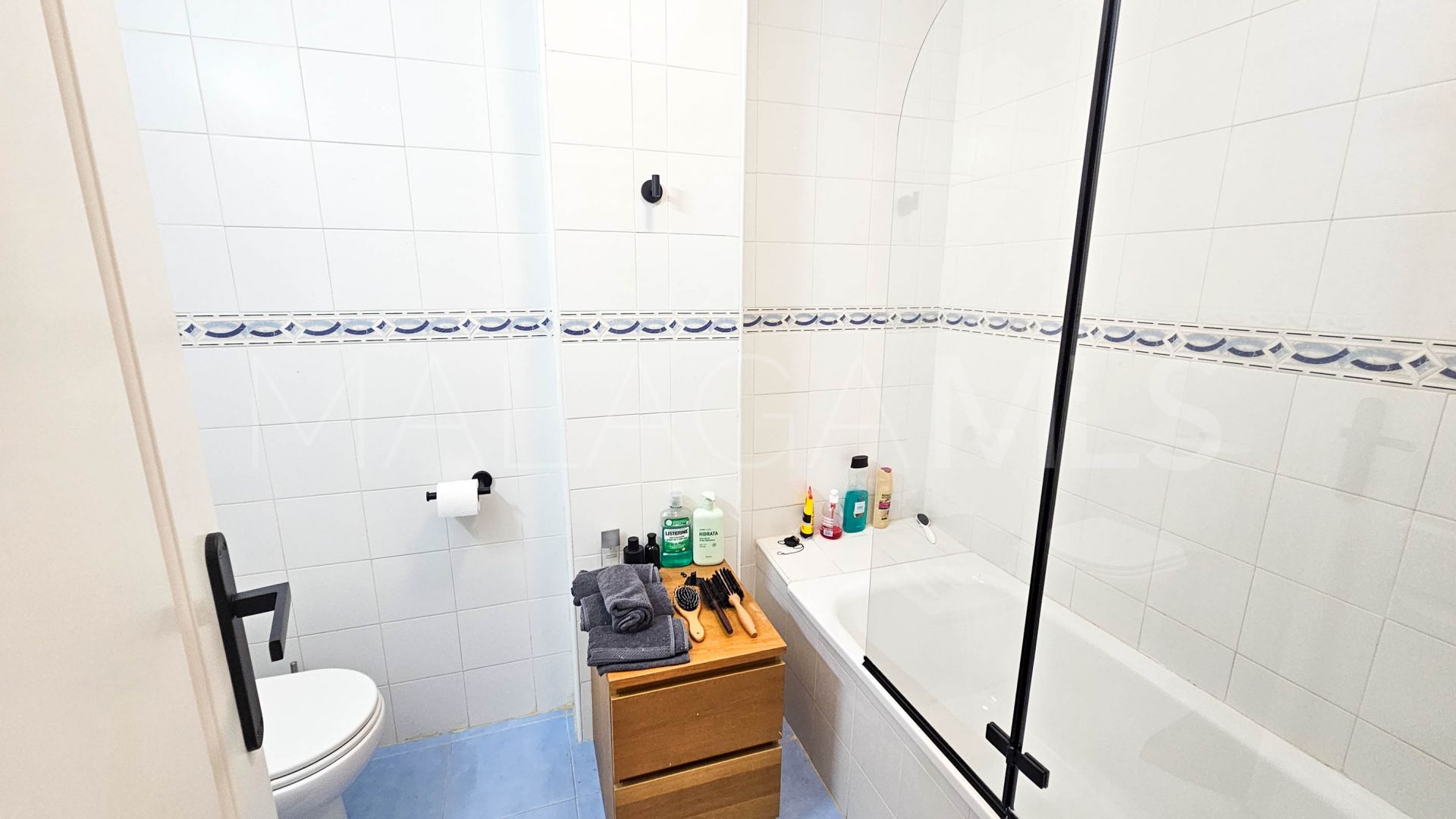 For sale ground floor apartment with 2 bedrooms in La Duquesa