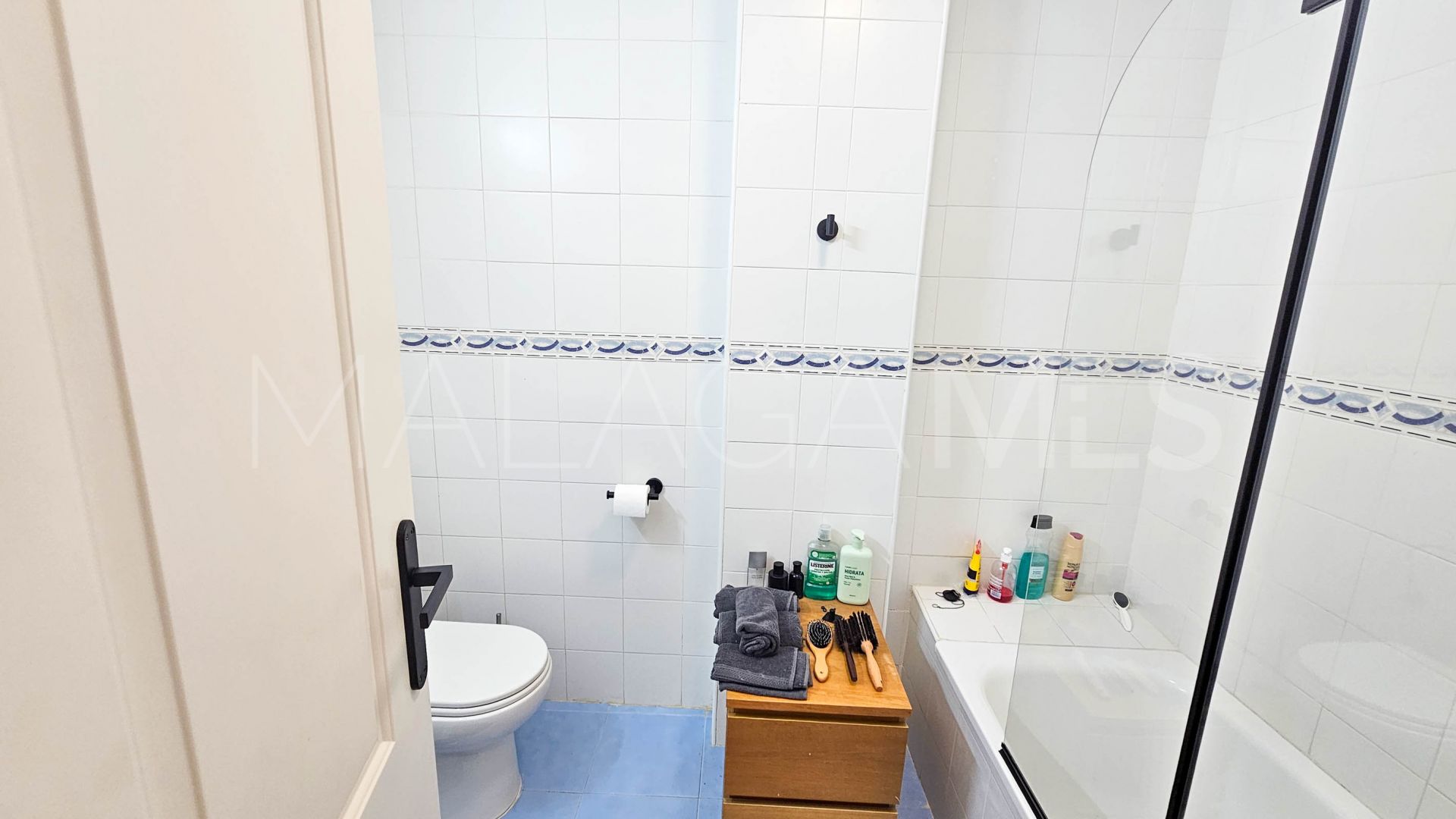 For sale ground floor apartment with 2 bedrooms in La Duquesa