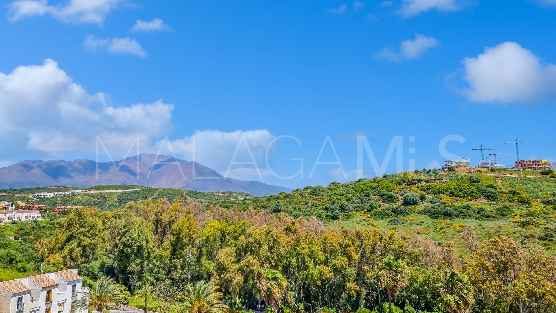 Duplex penthouse with 3 bedrooms for sale in Casares Playa