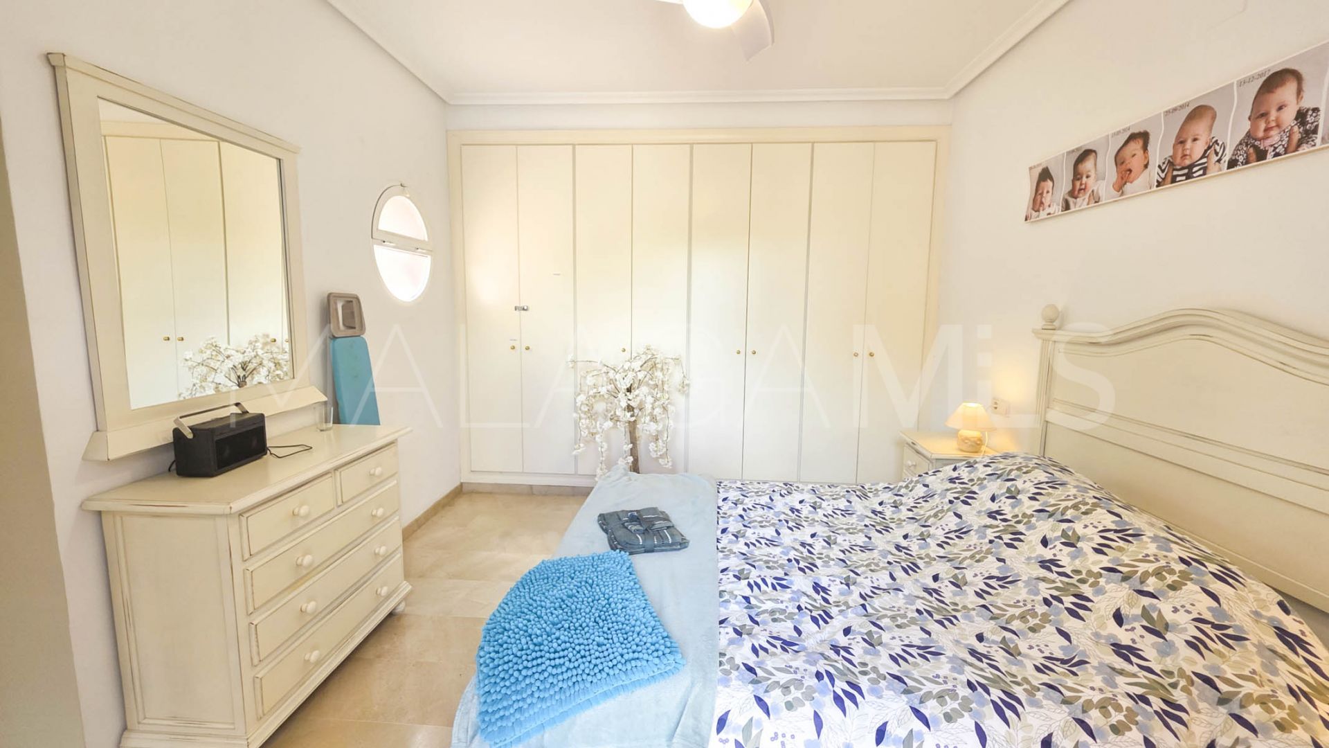 Duplex penthouse with 3 bedrooms for sale in Casares Playa
