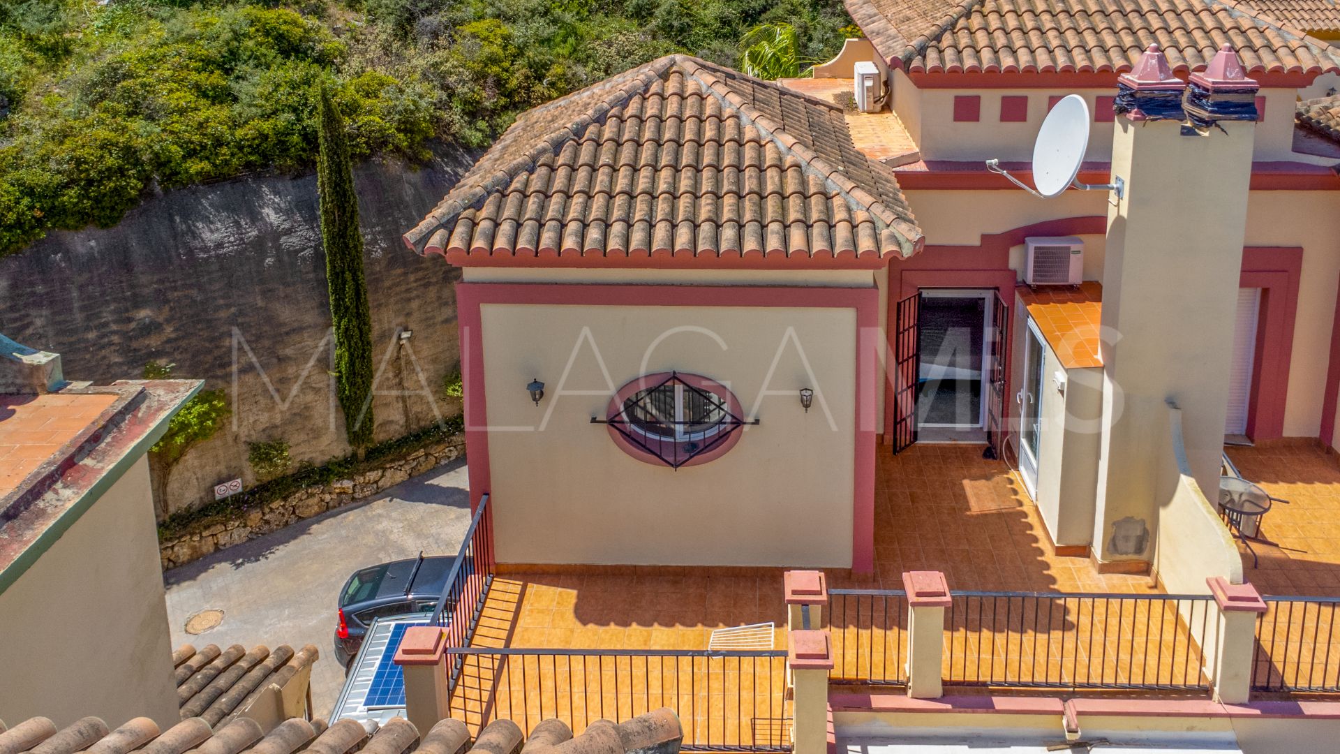 Duplex penthouse with 3 bedrooms for sale in Casares Playa