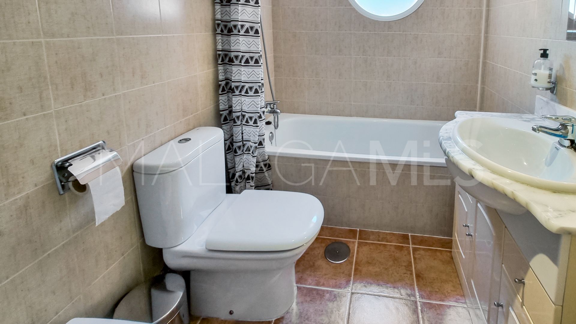 Duplex penthouse with 3 bedrooms for sale in Casares Playa
