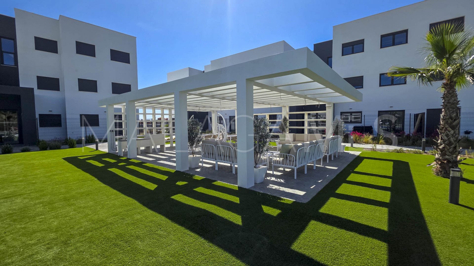 Erdgeschosswohnung for sale in Estepona