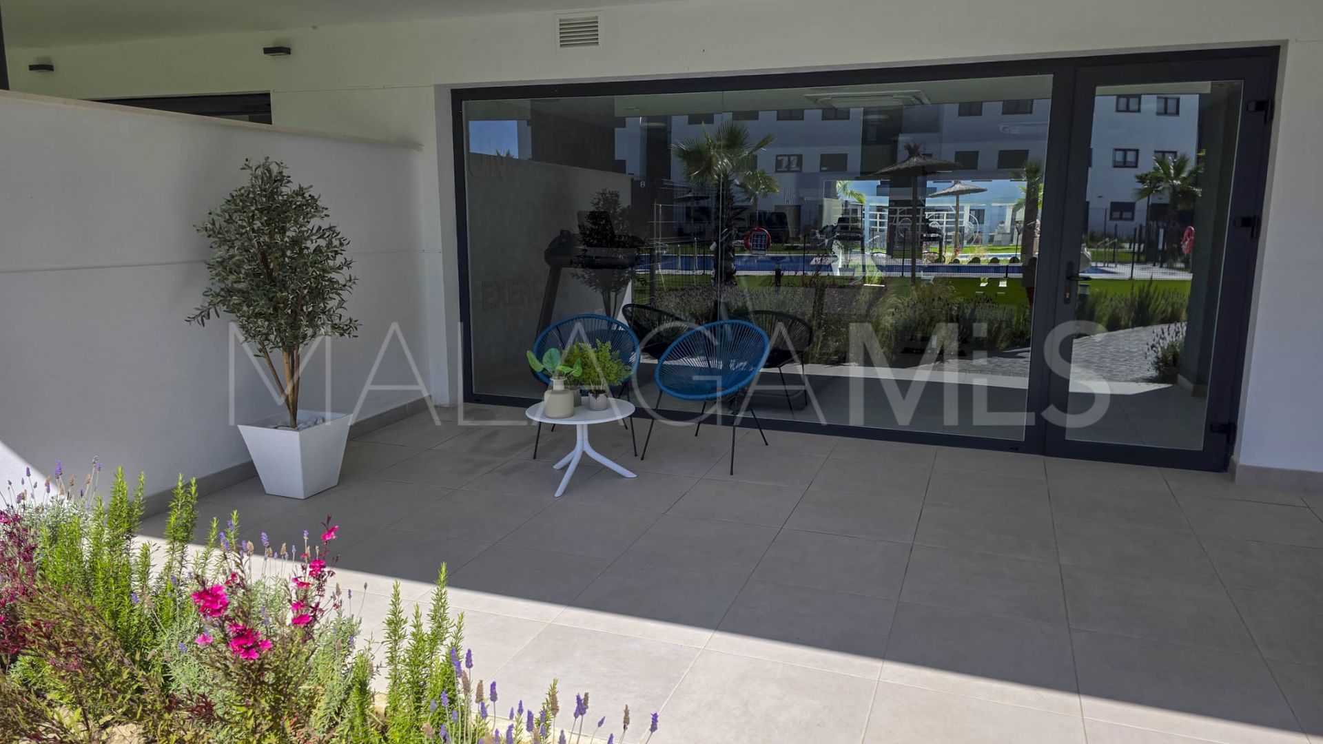 Erdgeschosswohnung for sale in Estepona