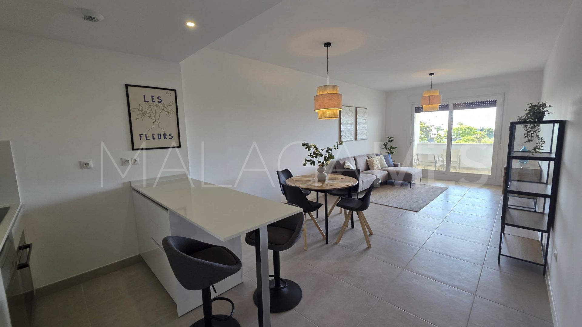 Erdgeschosswohnung for sale in Estepona