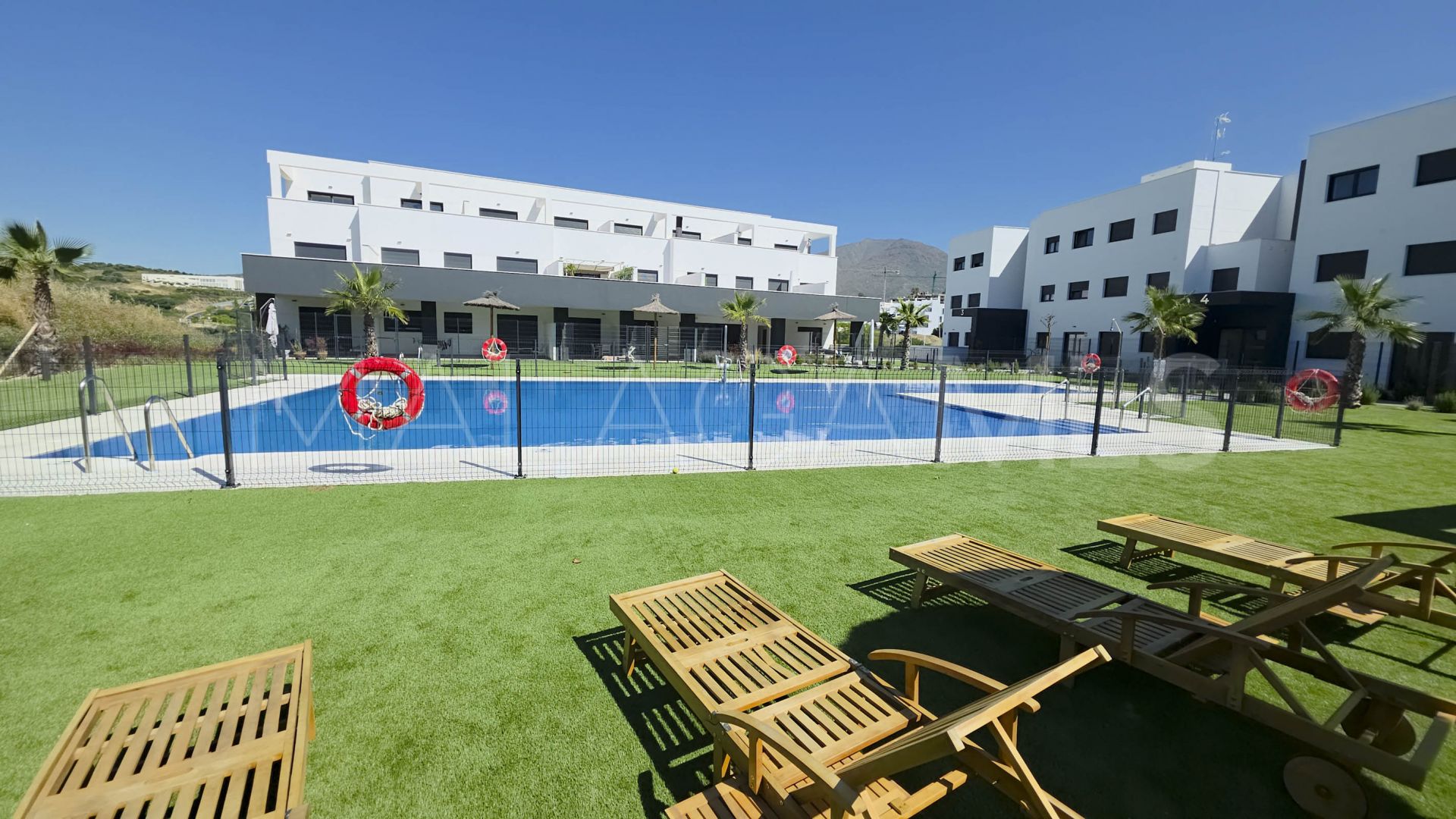 Erdgeschosswohnung for sale in Estepona