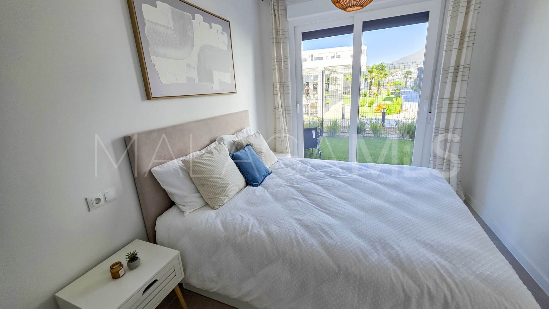 Erdgeschosswohnung for sale in Estepona