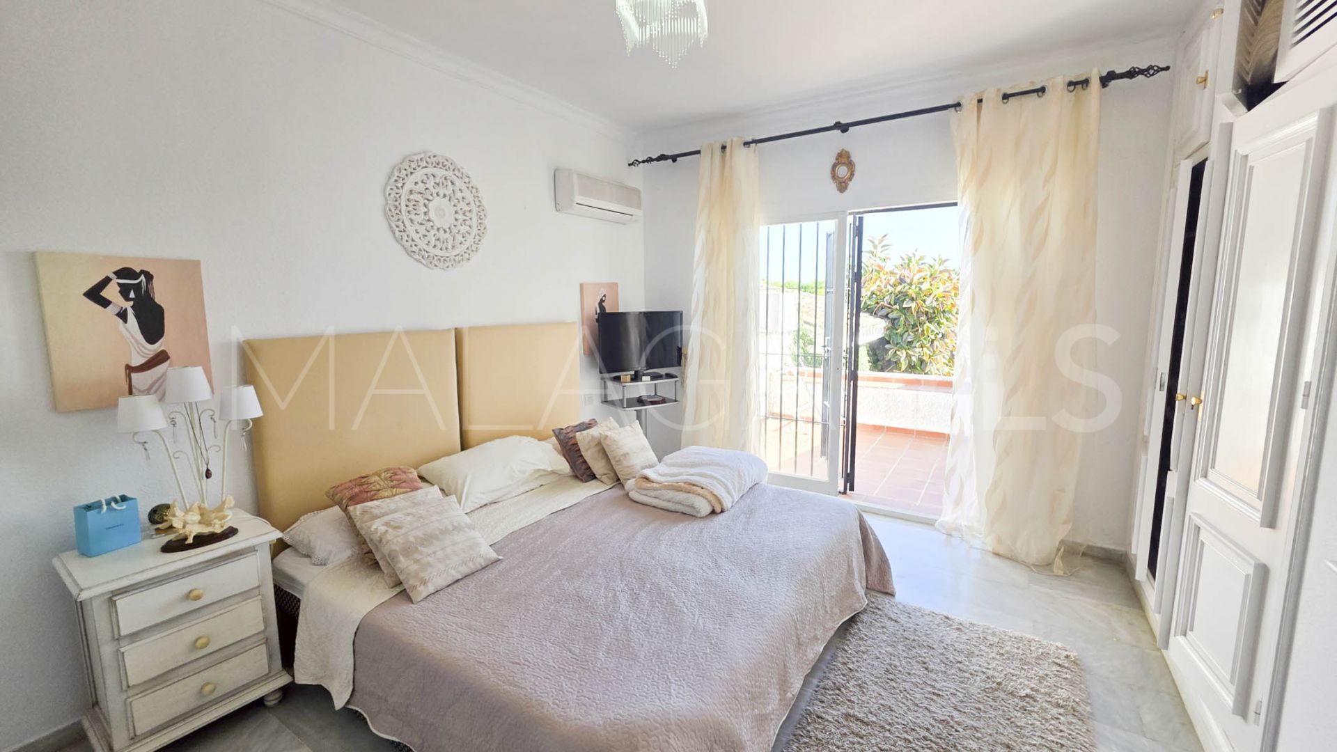 Radhus for sale in El Paraiso