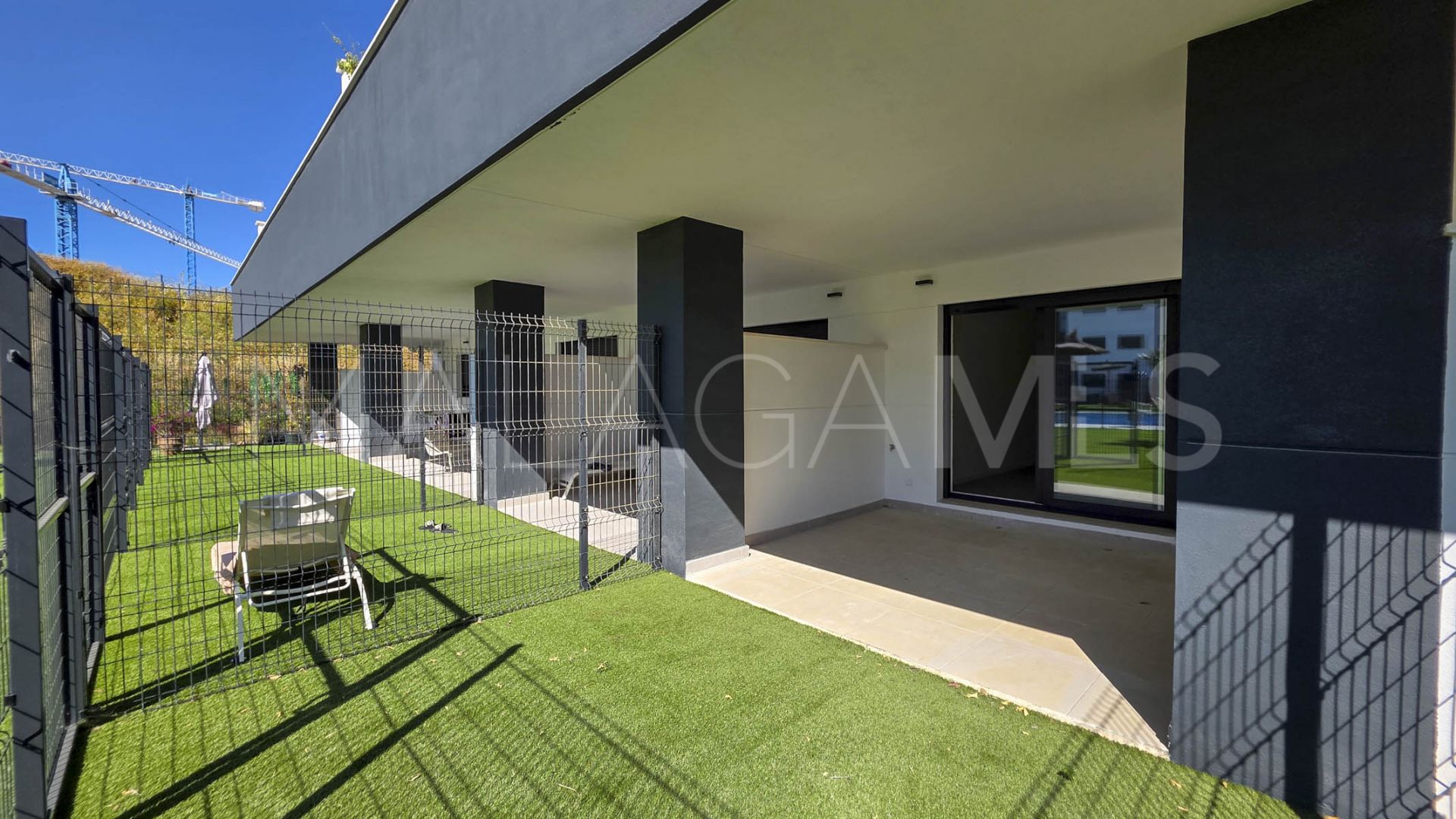 Erdgeschosswohnung for sale in Estepona