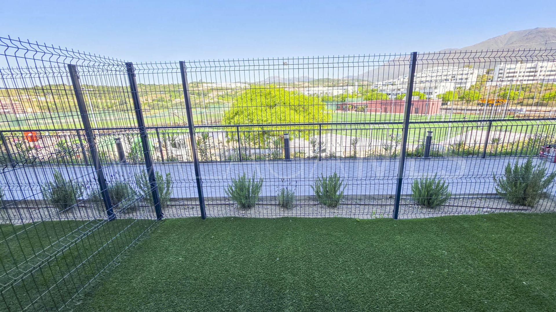 Erdgeschosswohnung for sale in Estepona
