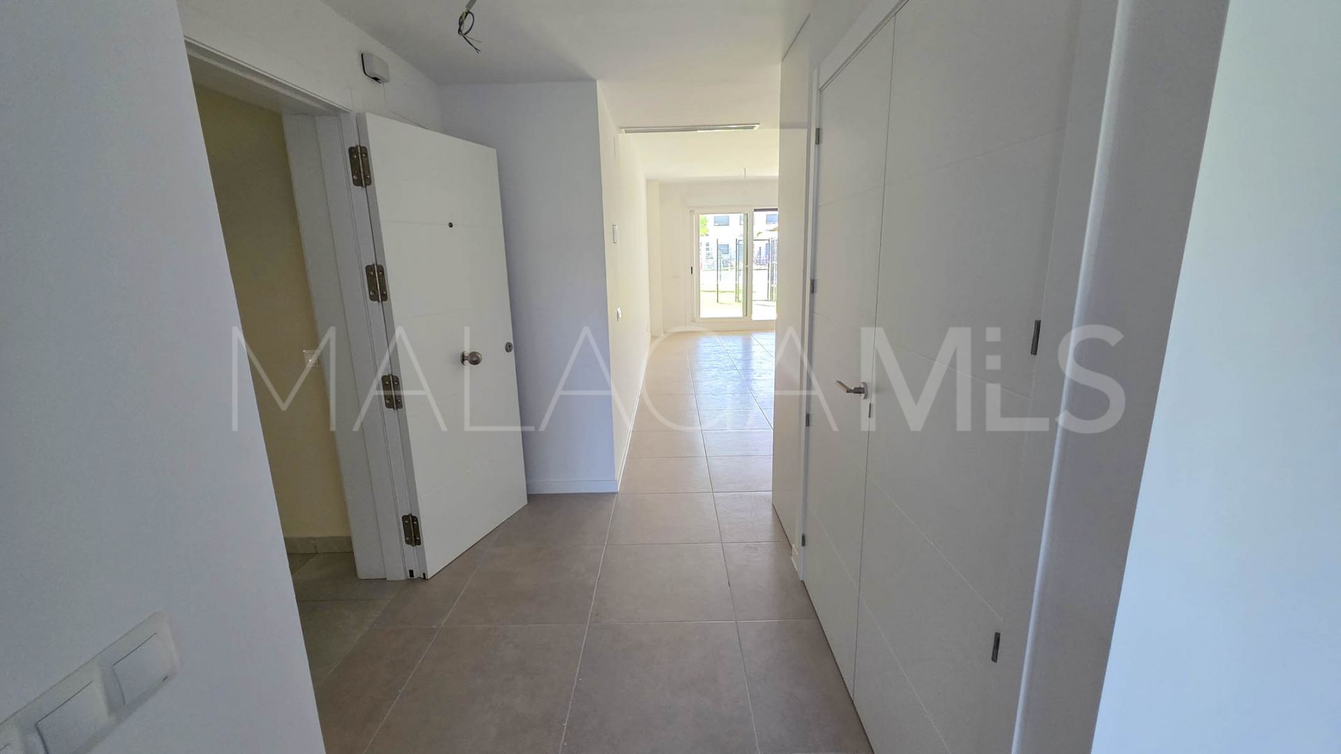 Erdgeschosswohnung for sale in Estepona