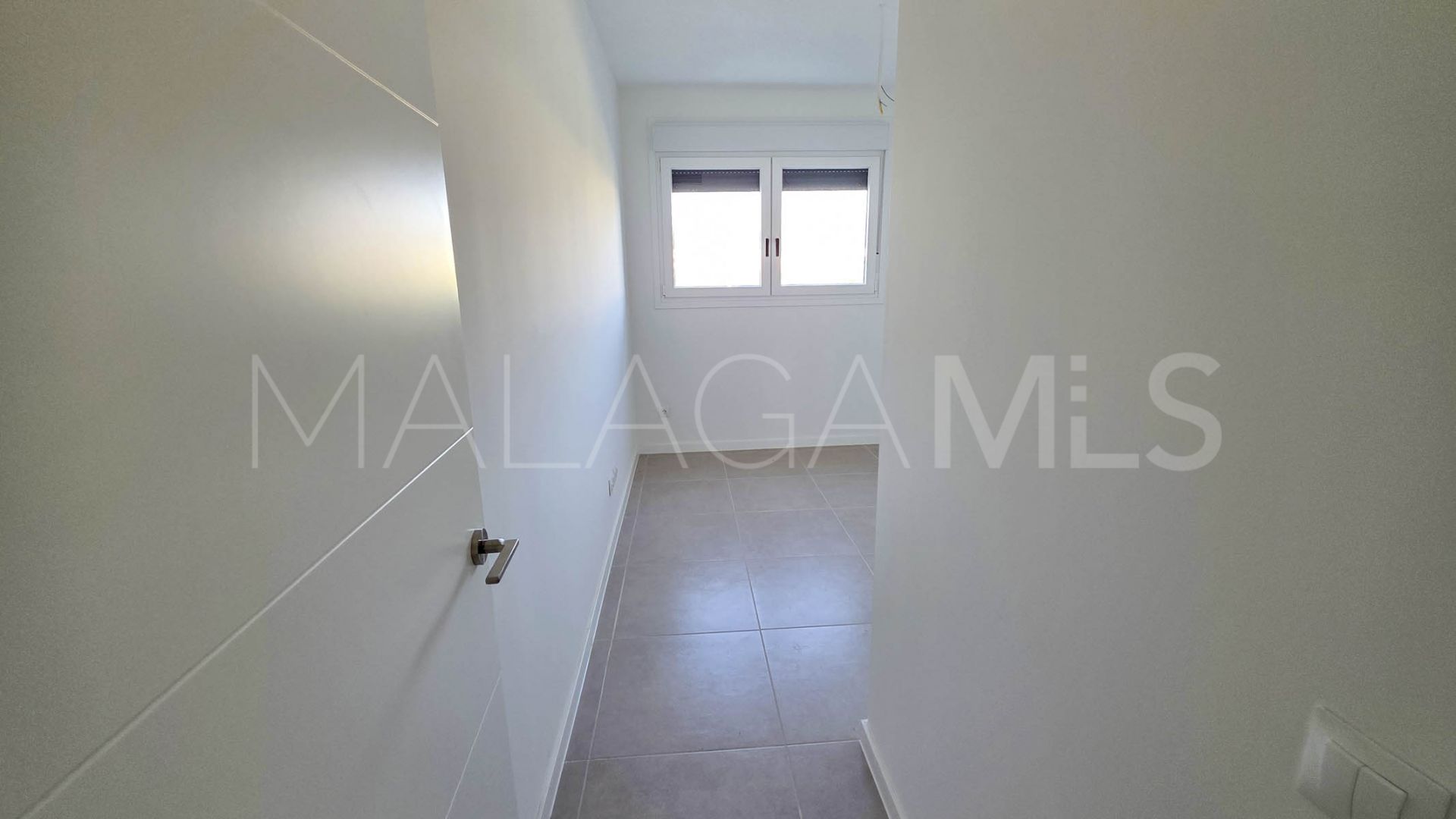 Erdgeschosswohnung for sale in Estepona