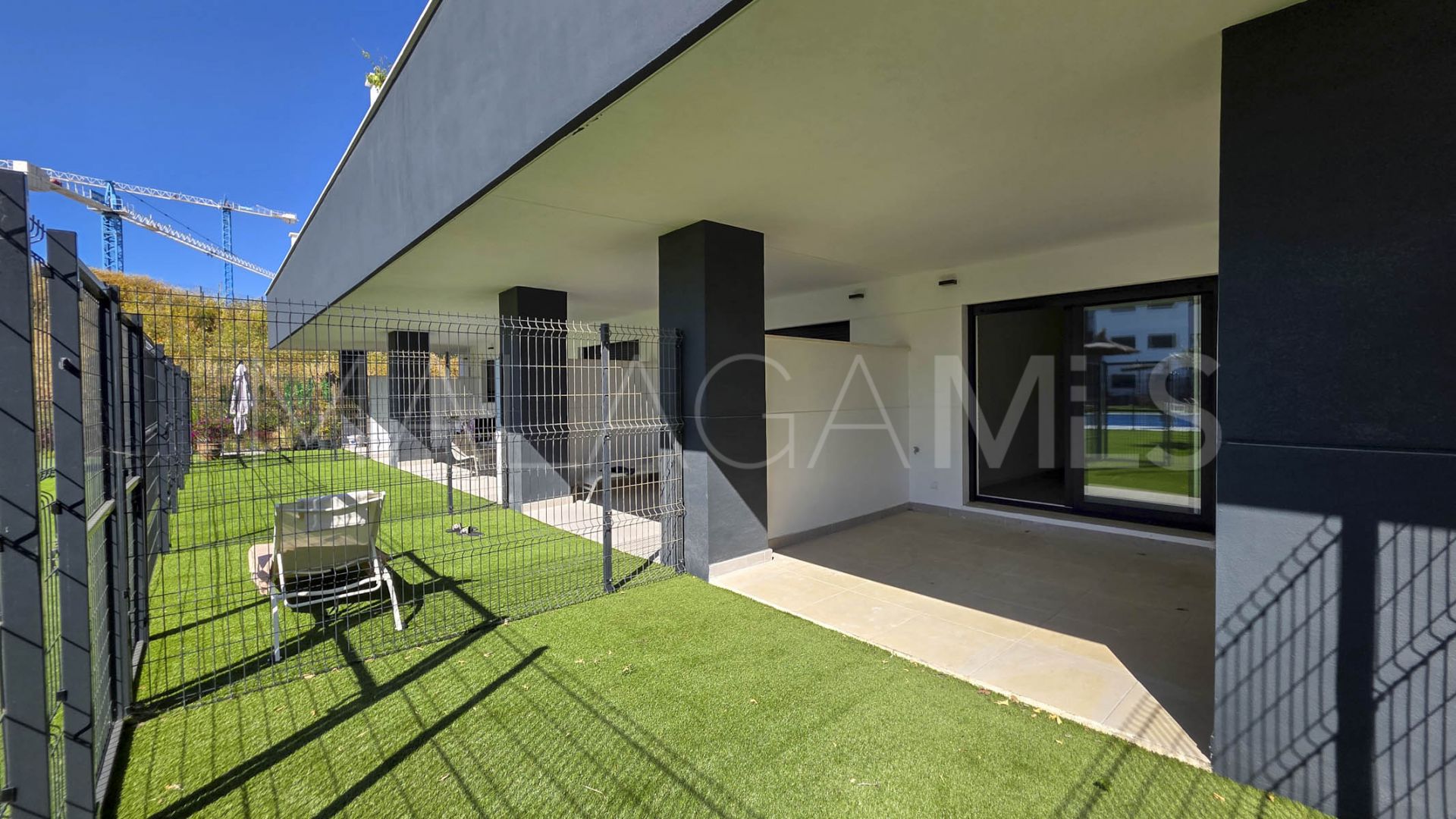 Erdgeschosswohnung for sale in Estepona