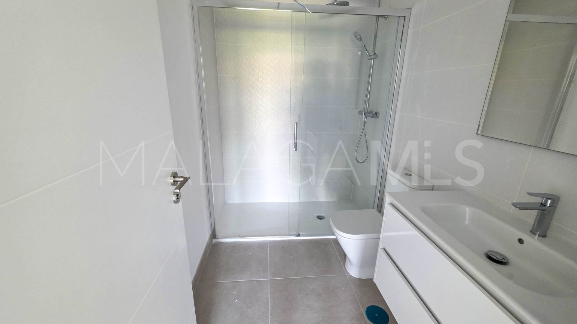 Erdgeschosswohnung for sale in Estepona