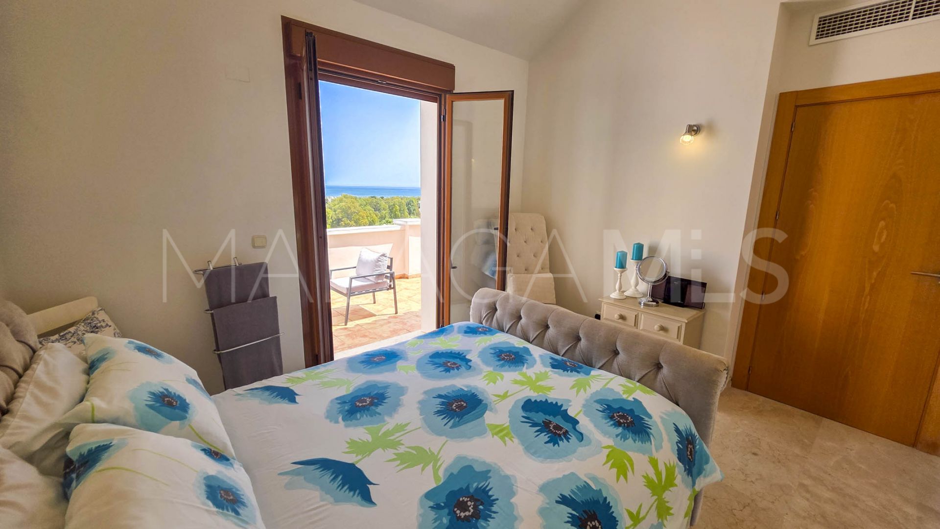 Parhus for sale in Casares