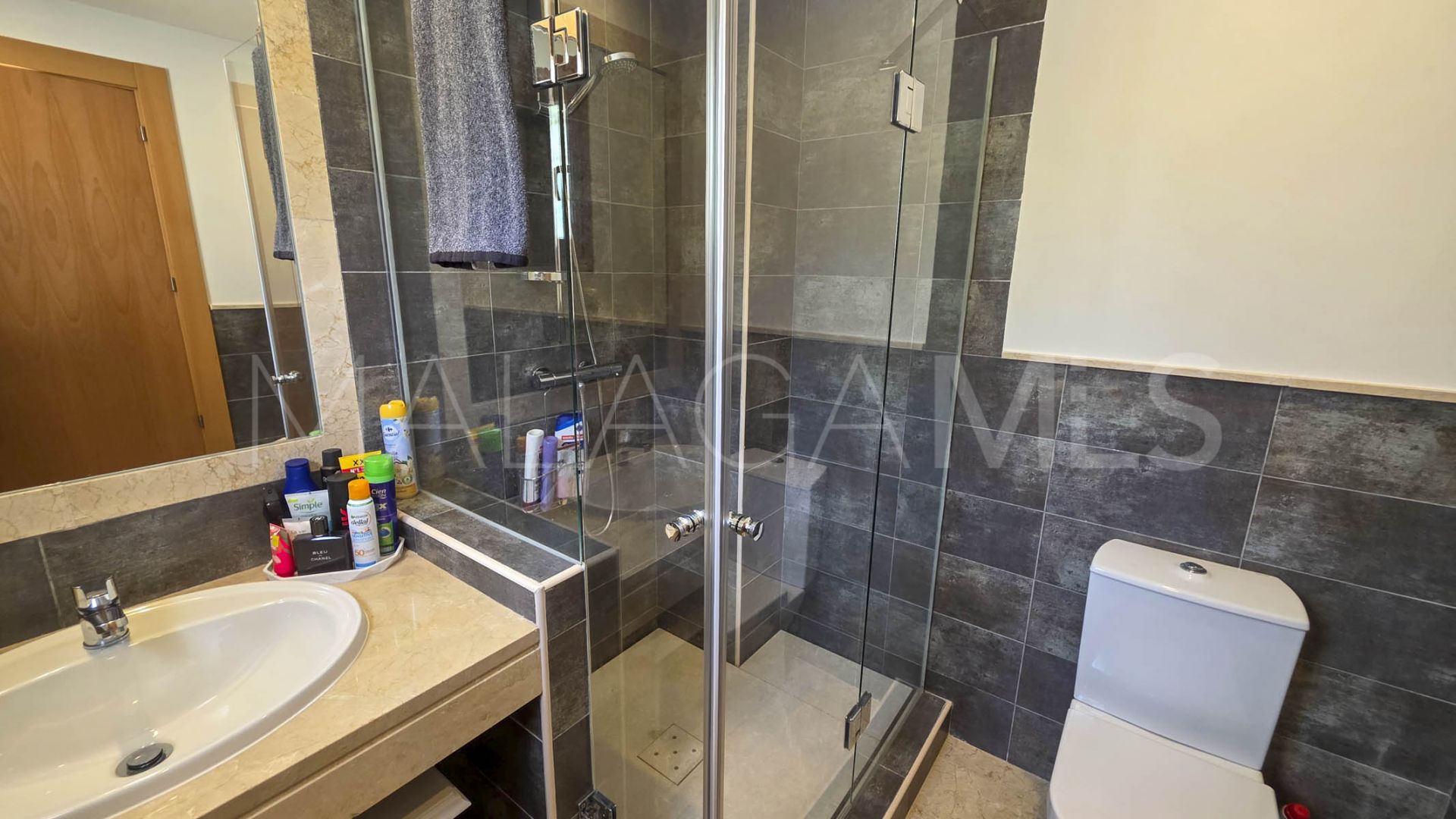 Parhus for sale in Casares
