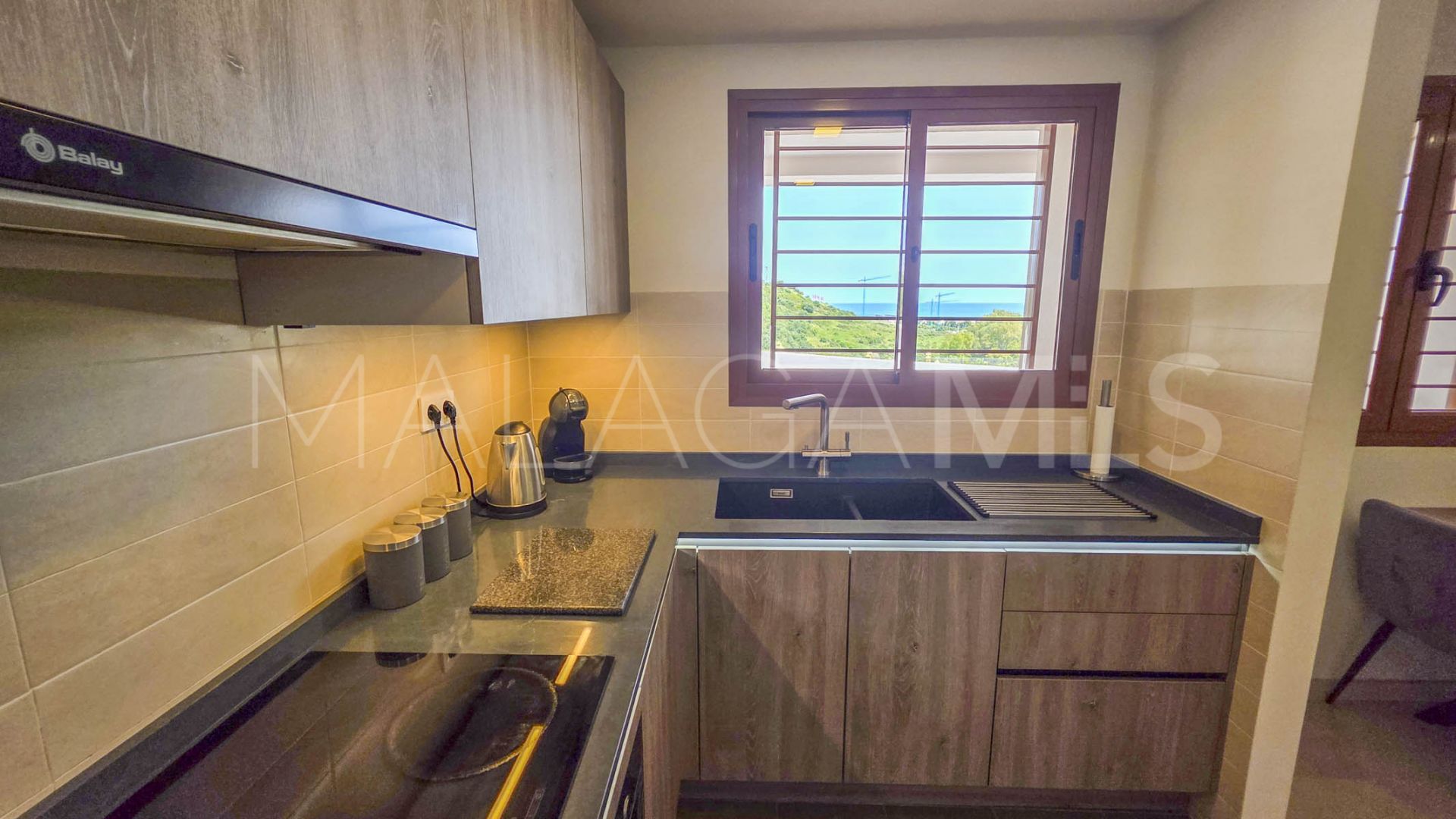 Parhus for sale in Casares
