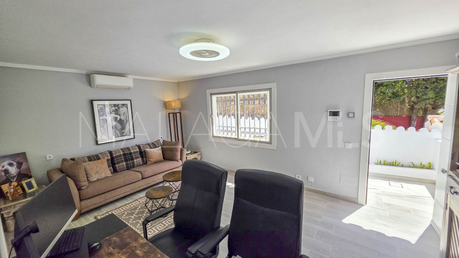 Haus for sale in Estepona