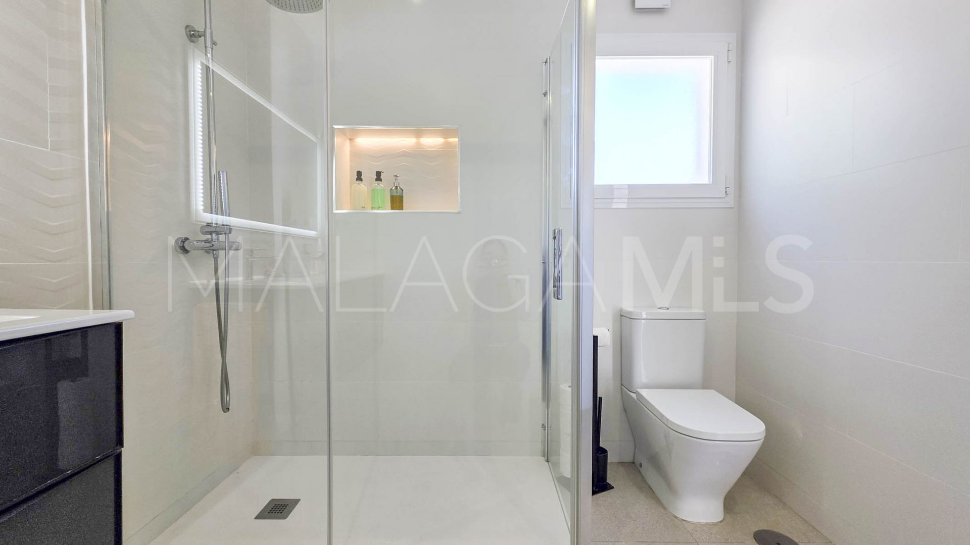 Haus for sale in Estepona