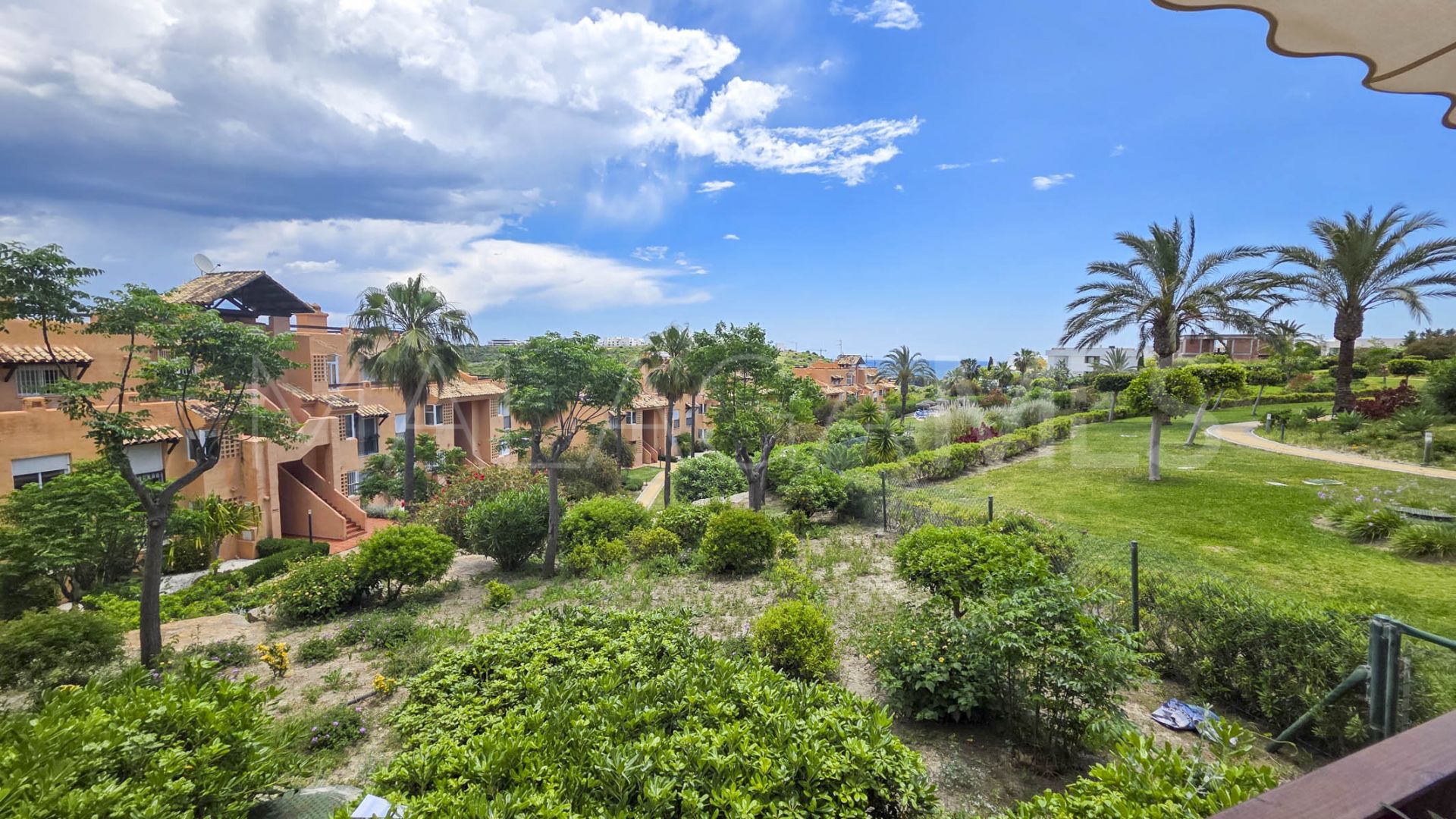 Erdgeschosswohnung for sale in Casares del Sol