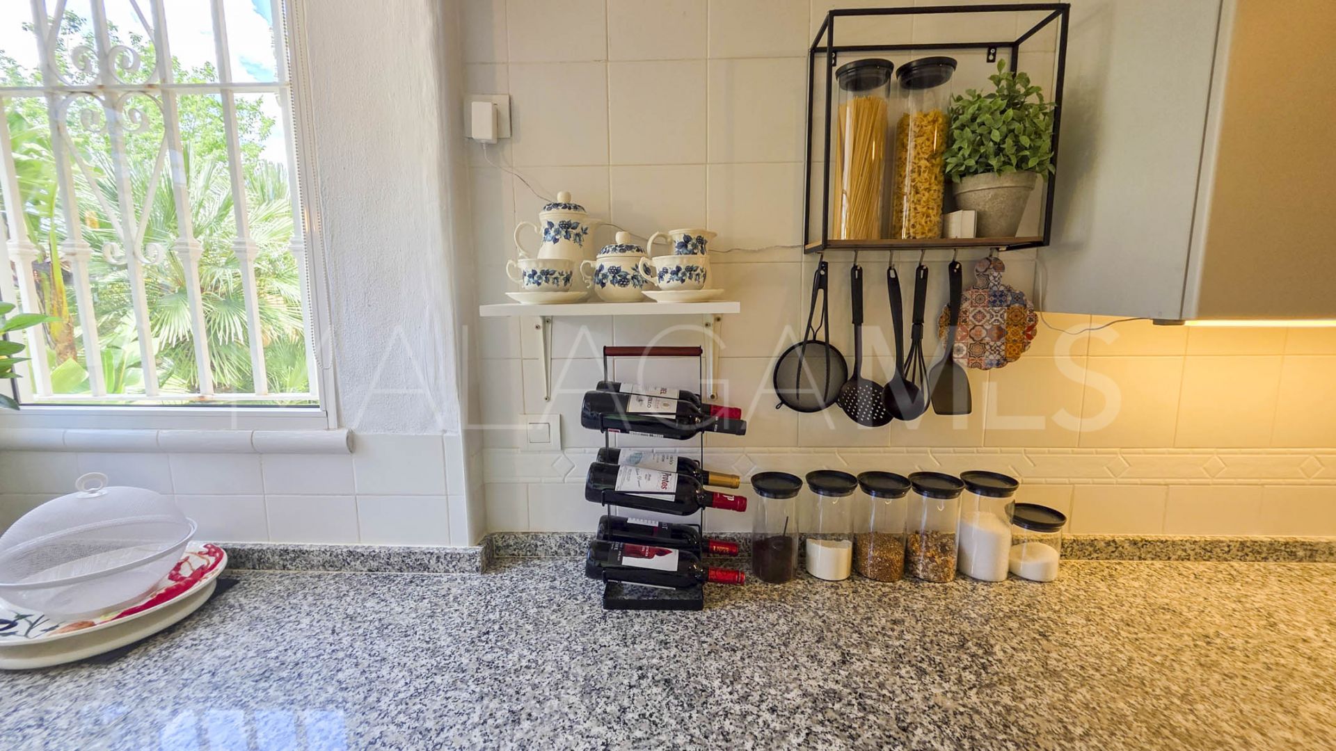 Erdgeschosswohnung for sale in Casares del Sol