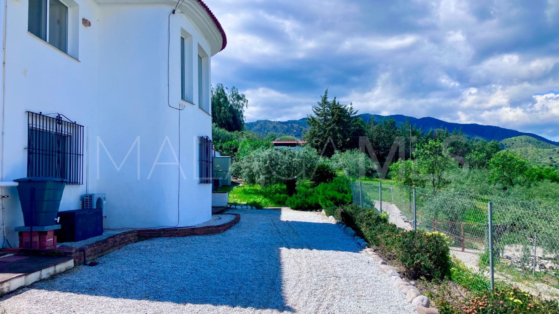 Hus i byn for sale in Alora