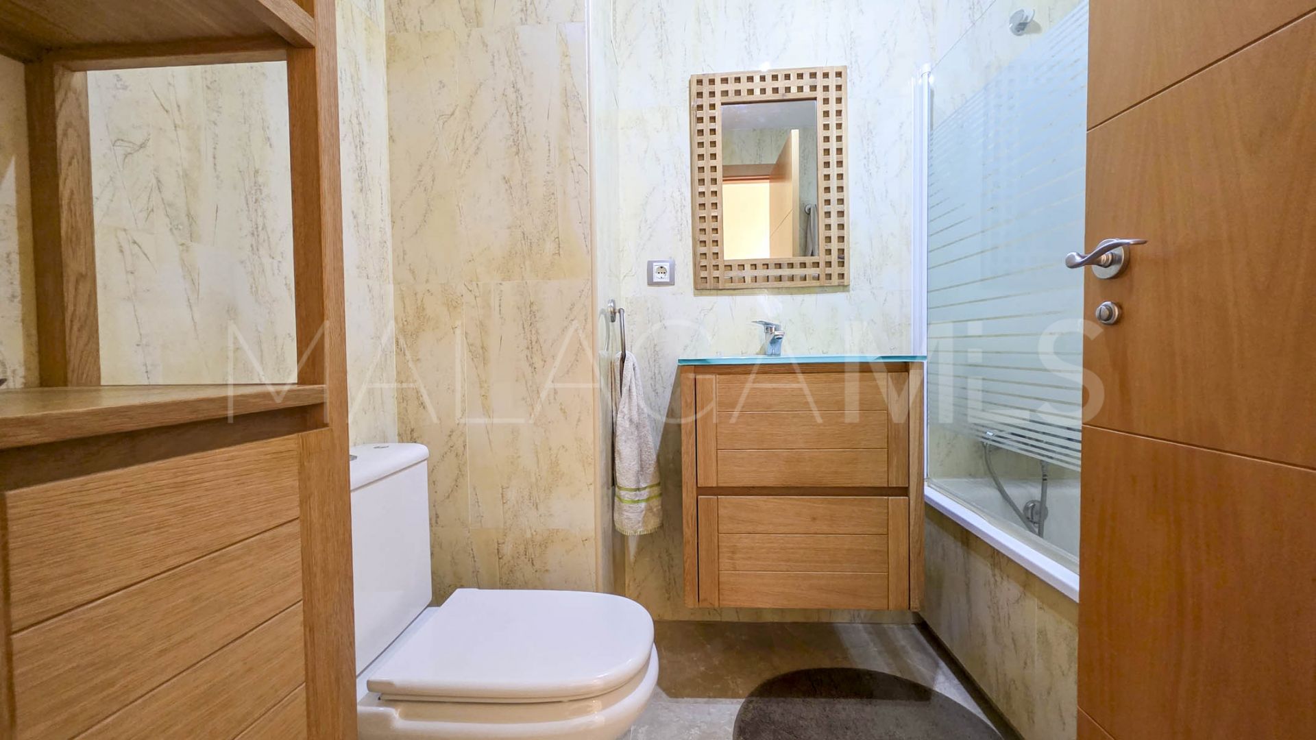 Apartamento for sale in Sabinillas with 2 bedrooms