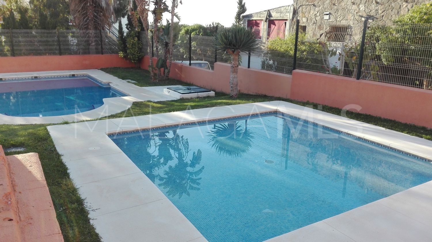 For sale 3 bedrooms ground floor apartment in Manilva Beach