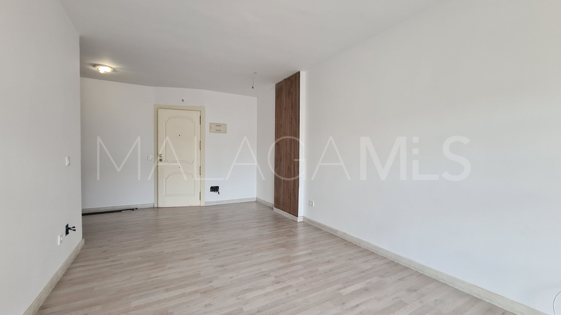 For sale 3 bedrooms ground floor apartment in Manilva Beach