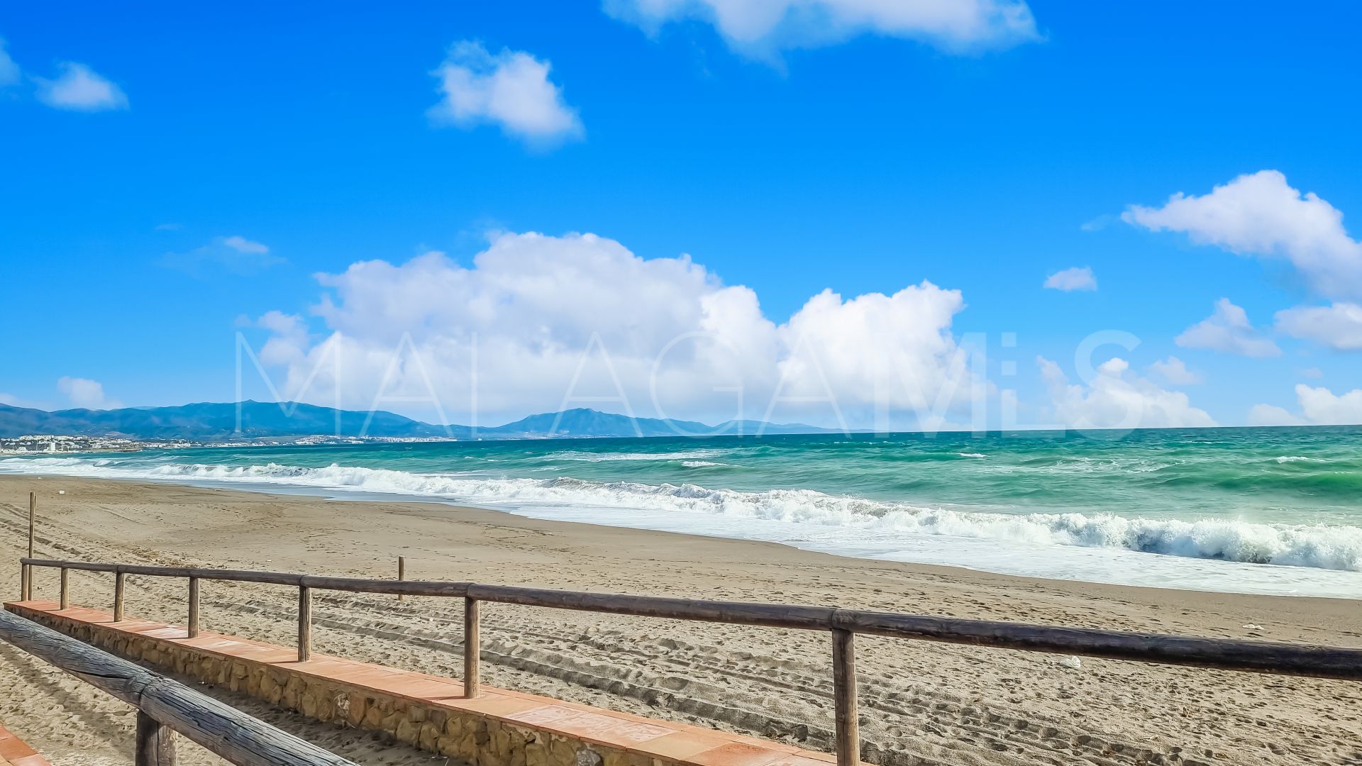 For sale 3 bedrooms ground floor apartment in Manilva Beach