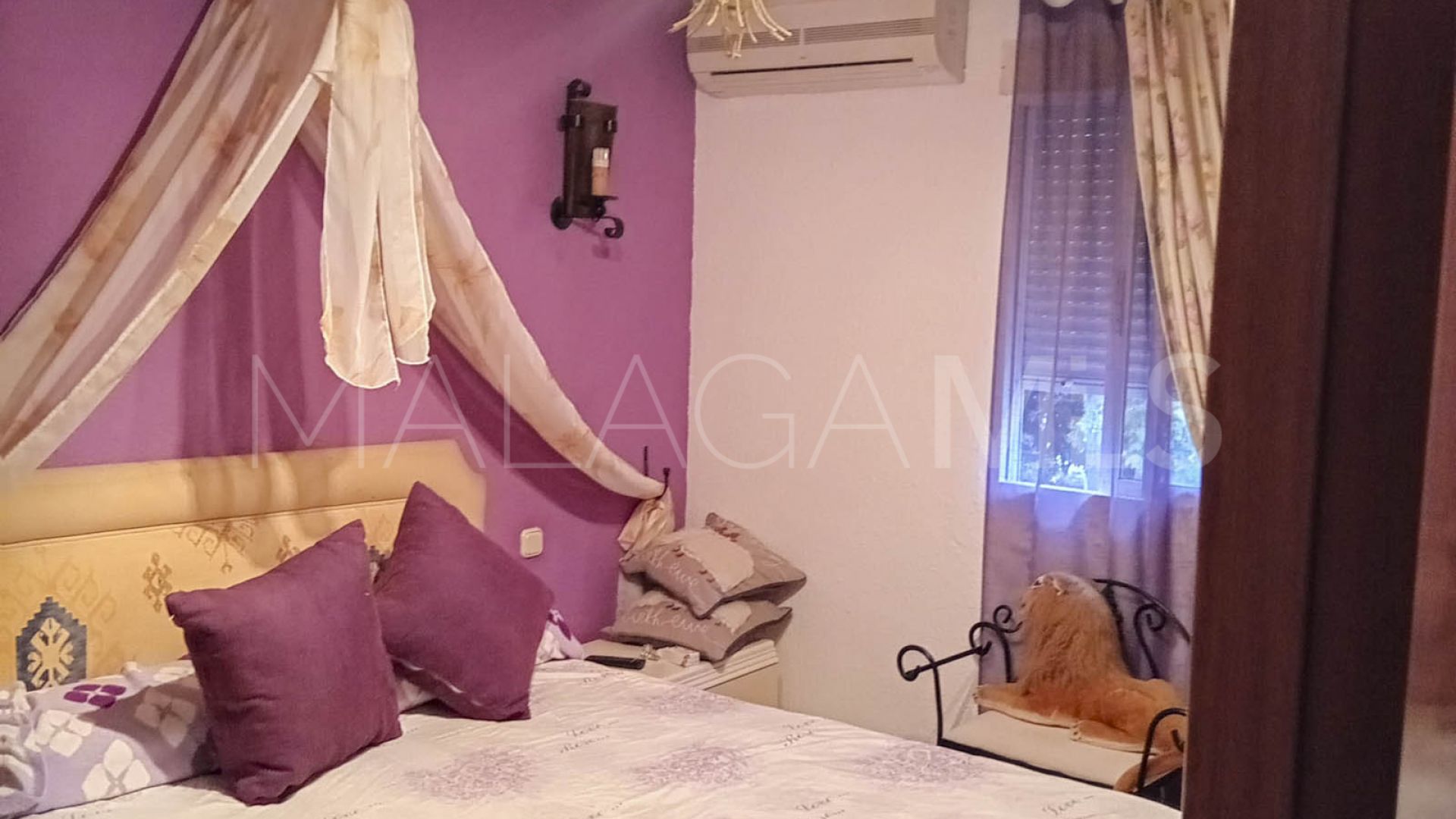 Apartamento a la venta with 3 bedrooms in Nueva Andalucia