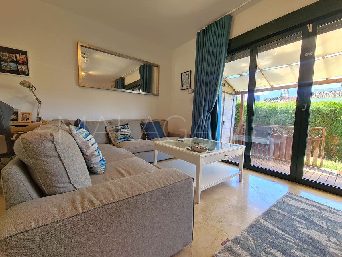 Pareado for sale de 3 bedrooms in La Duquesa Golf